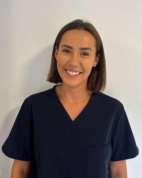 Image of Dr. Aislinn Cunningham, your local dentist.